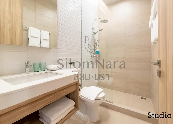 Silom Nara 4*