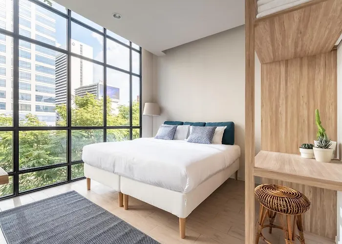 Silom Nara Aparthotel 4*